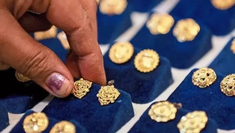 gold-price-eases-by-rs1-200-tola-in-pakistan-dialogue-pakistan