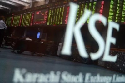 IMF asks Pakistan to strictly implement loan programme conditions: sources