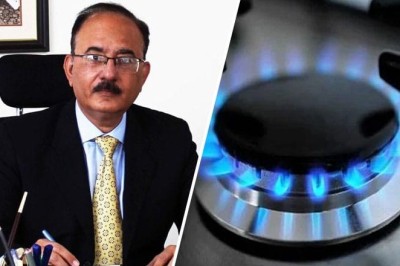 OGRA chairman hints at further hike in gas tariff