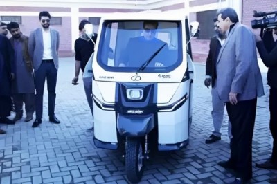 Punjab introduces electric rickshaws in Lahore to combat air  pollution