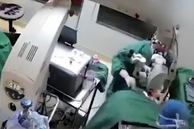 Chinese doctor suspended for punching an elderly woman during surgery