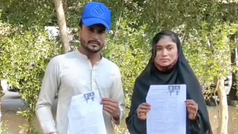 Girl converts to Islam to marry her rickshaw driver lover in Larkana