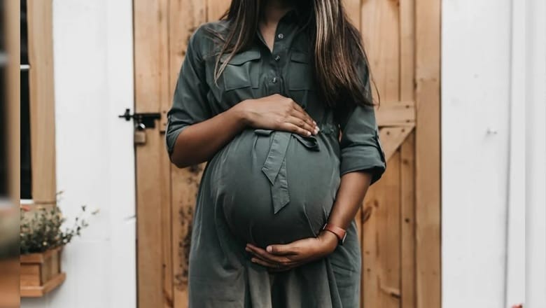 Chinese influencer fakes pregnancy at matchmaking event to gain followers