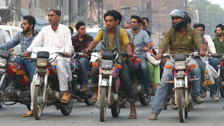 Punjab police to use AI to trace motorcyclists without helmet