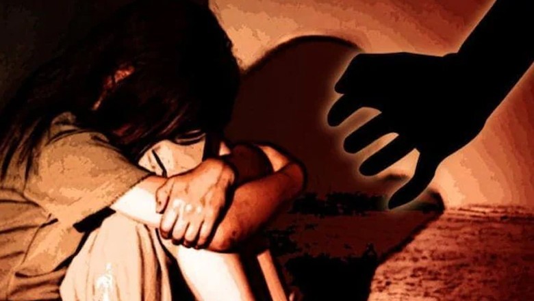 PTI, PML-N, PPP vote against bill on public hanging of rape accused