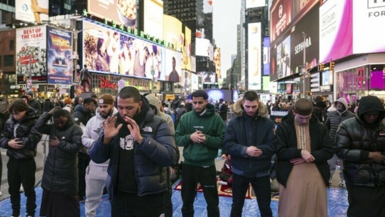 Taraweeh prayer held at New York's Times Square for third consecutive year