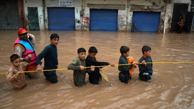 Balochistan govt declares 'urban flood emergency' in Quetta
