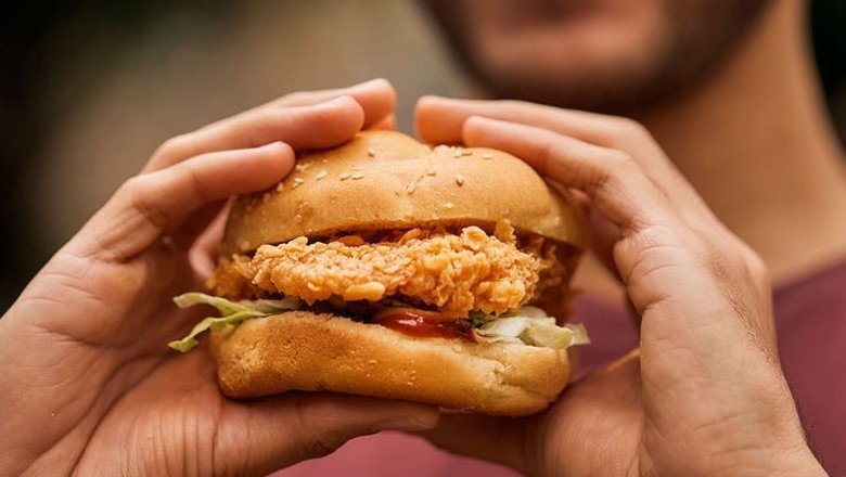 Former SSP’s son kills friend for eating his girlfriend’s zinger burger in Karachi