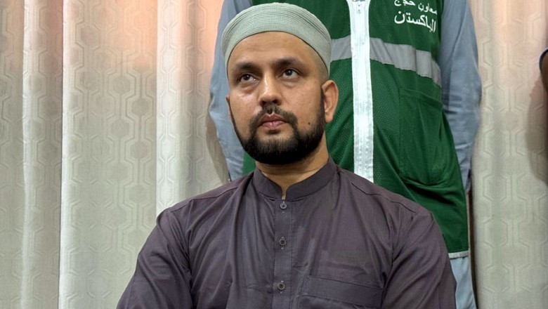 Pakistani pilgrim becomes hero after returning bag full of cash, iPhone to Hajj mission