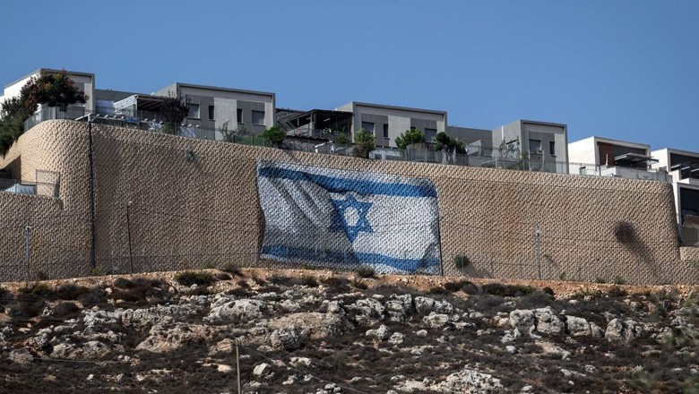 Japan imposes sanctions on Israeli settlers in occupied West Bank