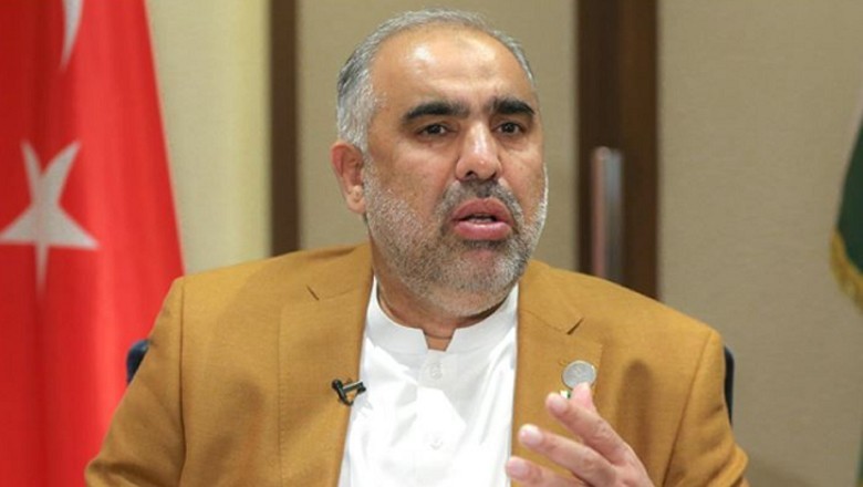 PTI leader expects party's government in December