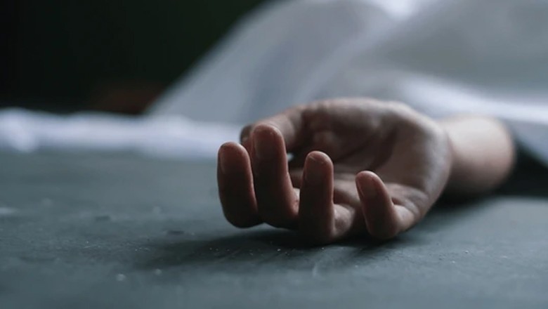 Nowshera man kills sister for not waking up during Fajr prayers