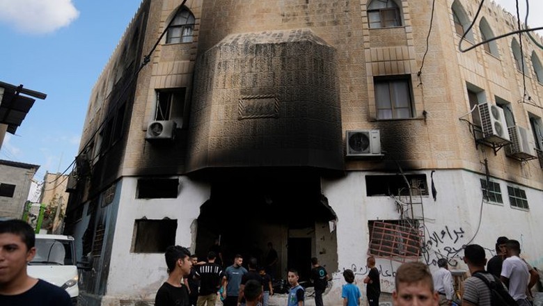 Israeli forces attack West Bank mosque, kills five Palestinians