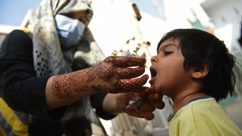5,000 parents refuse anti-polio drops to their children in Balochistan