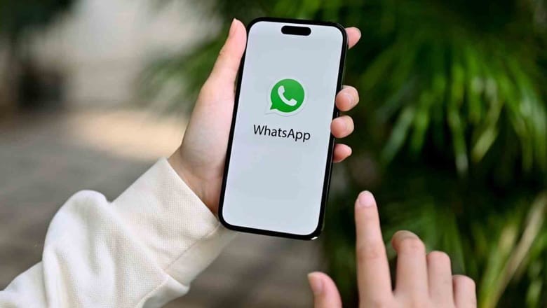 WhatsApp users can now block messages from unknown contacts