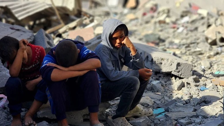 Israeli genocide wiped out 902 families in Gaza since October 7: report