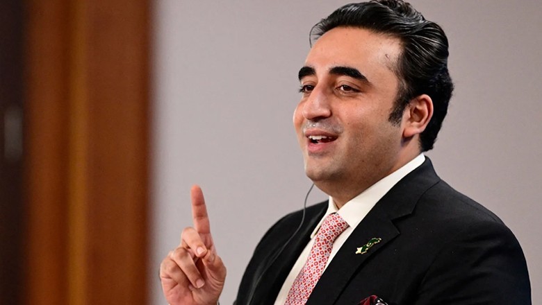 What role did Bilawal Bhutto play in developing consensus on constitutional amendment?