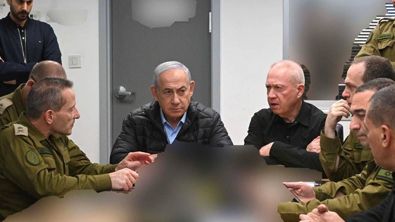 Viral picture shows Netanyahu, Israeli officials hiding in bunker during Israeli attack on Iran