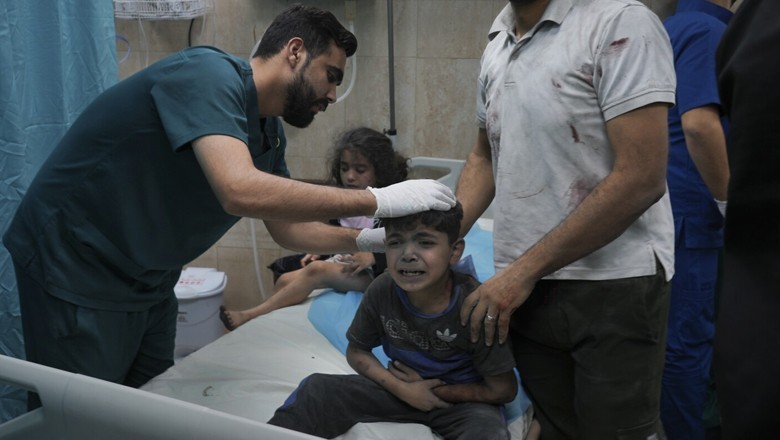 Doctors in Gaza forced to use Vinegar due to severe medicine shortage