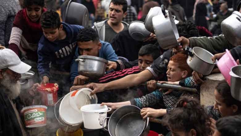 Palestinians ‘poisoned’ by canned food 'intentionally’ left by Israeli army: report