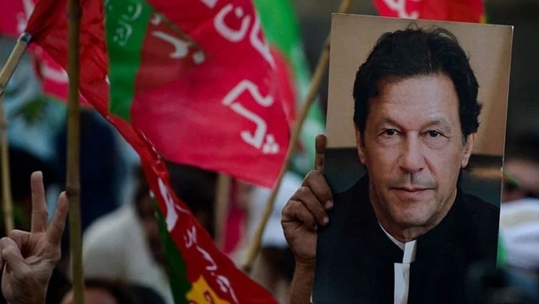 PTI top brass mulls canceling Nov 24 protest: report