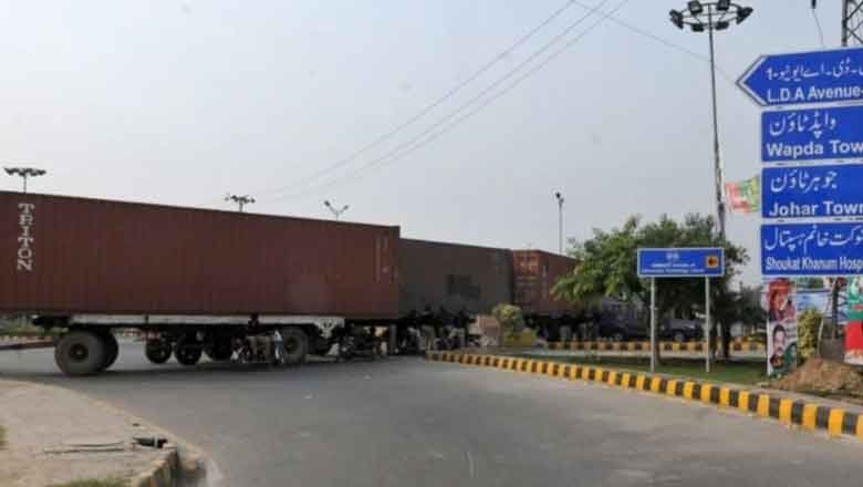 Lahore's exit, entrance points sealed amid PTI protest