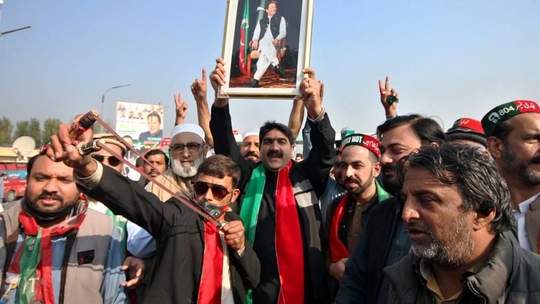 Government 'offers' PTI another place for protest instead of D-Chowk