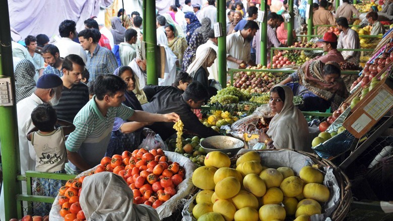 PTI protest: Vegetables, fruit prices surge amid travel restrictions