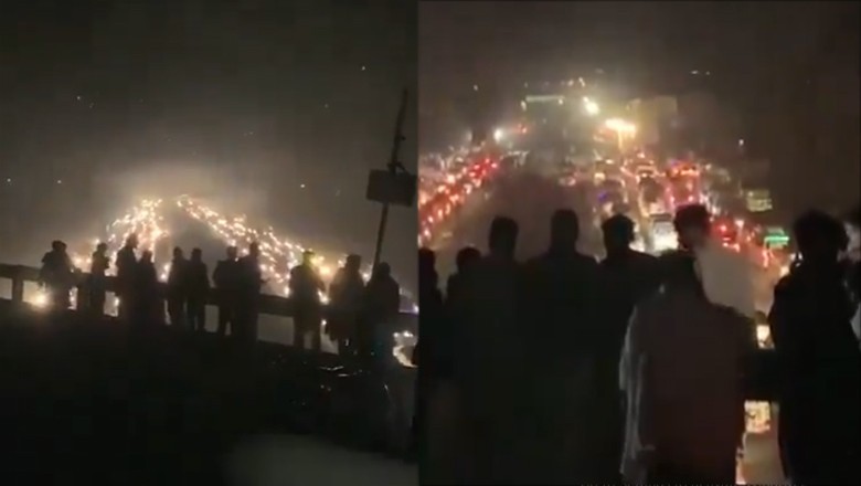PTI workers reach Islamabad, video of night visuals goes viral