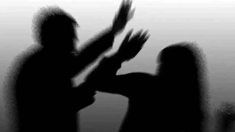 Sons allegedly strangulate mother to death over property dispute in Karachi