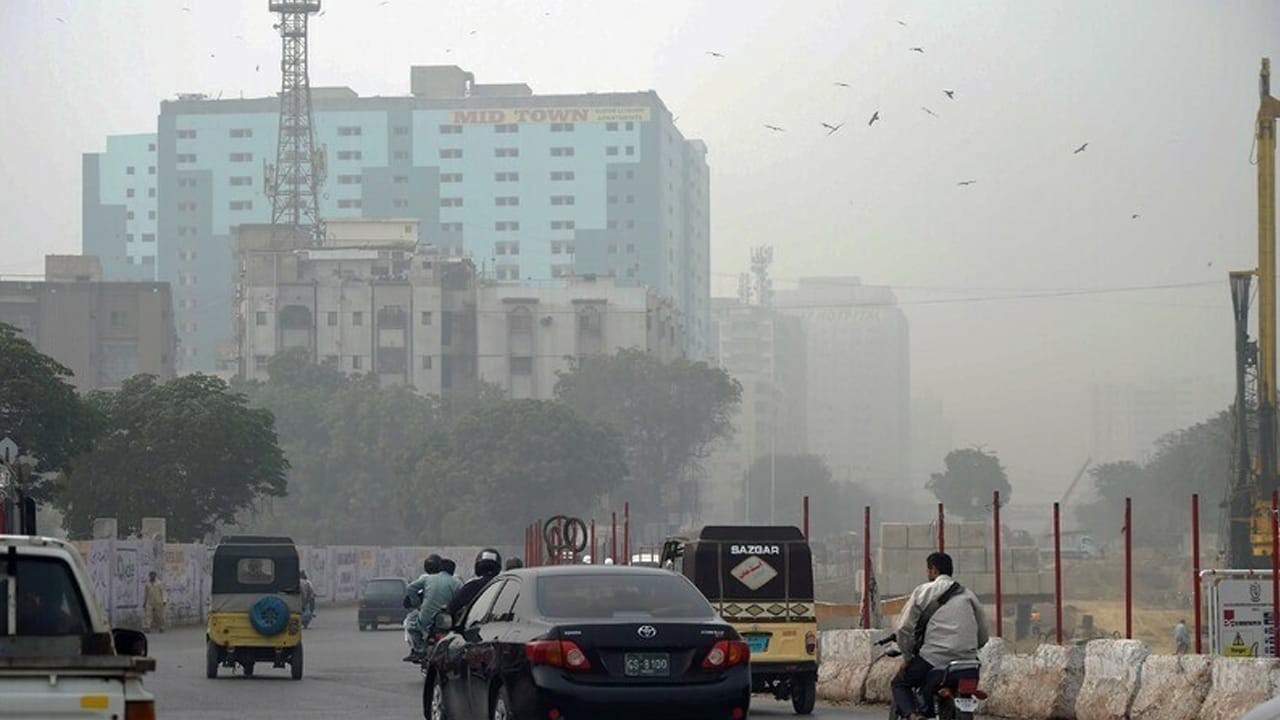 Temperature to dip further in Karachi in coming days