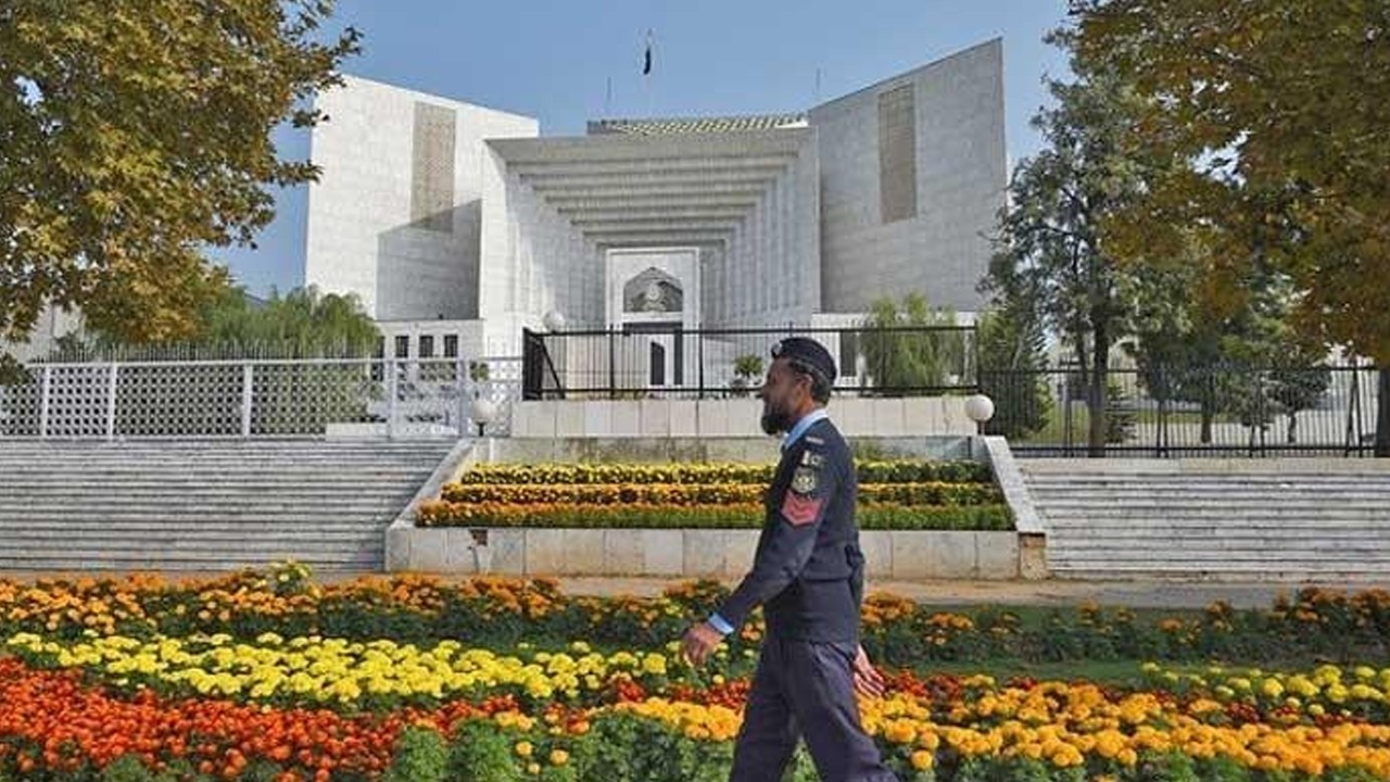 Supreme Court disposes of 8,000 cases in 100 days