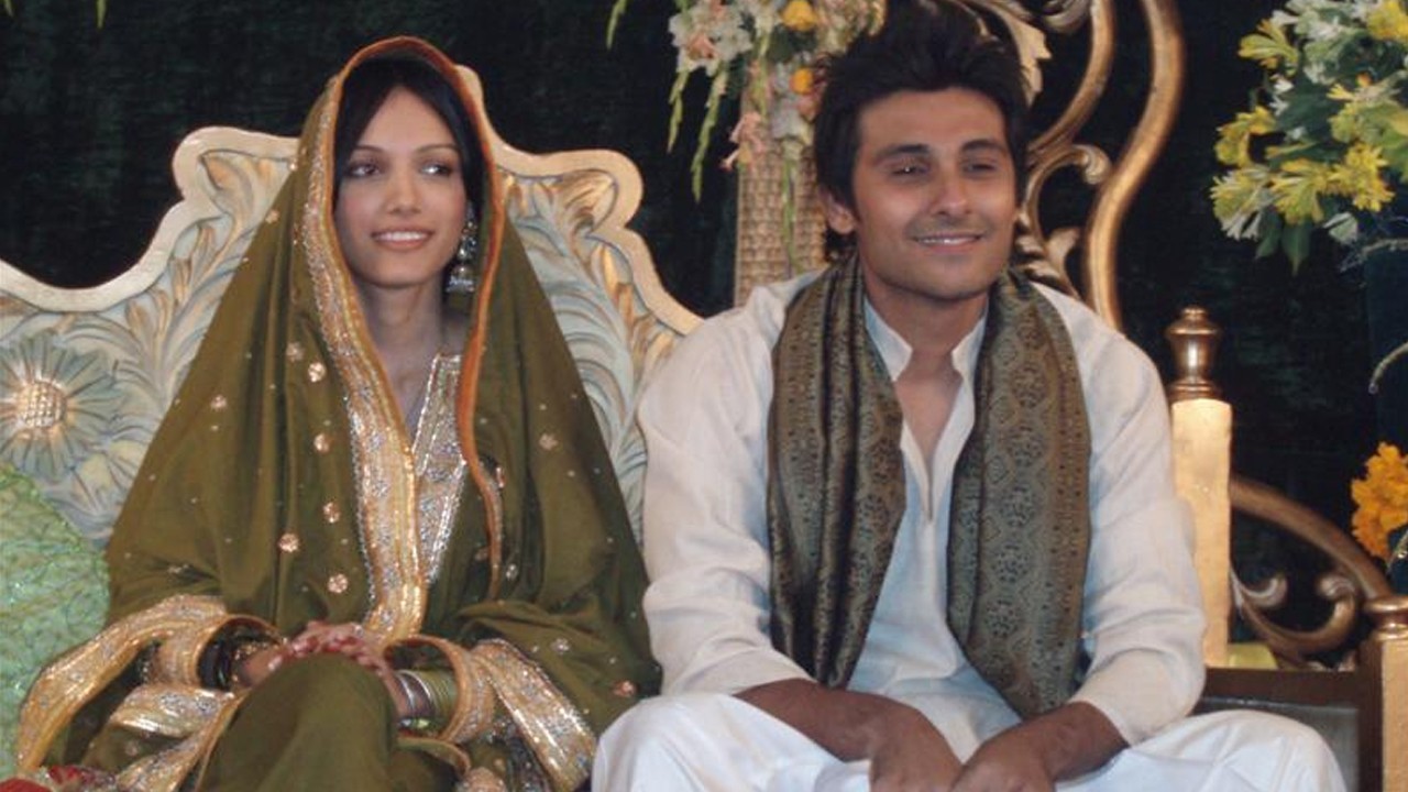 Netizens surprised to learn about Mariyam Nafees’ husband’s previous marriage to Bushra Ansari’s daughter