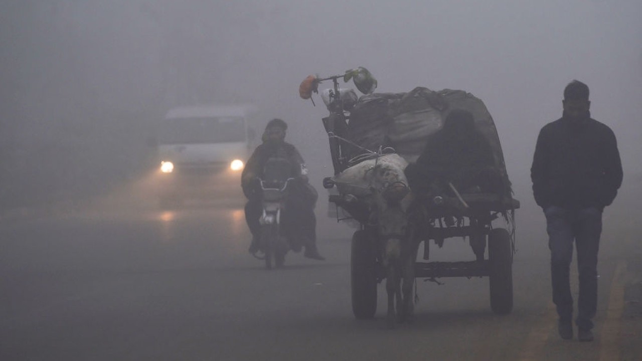 Karachi weather update: Is winter season over for port city?