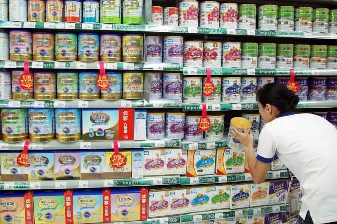 Woman caught stealing baby formula in Lahore