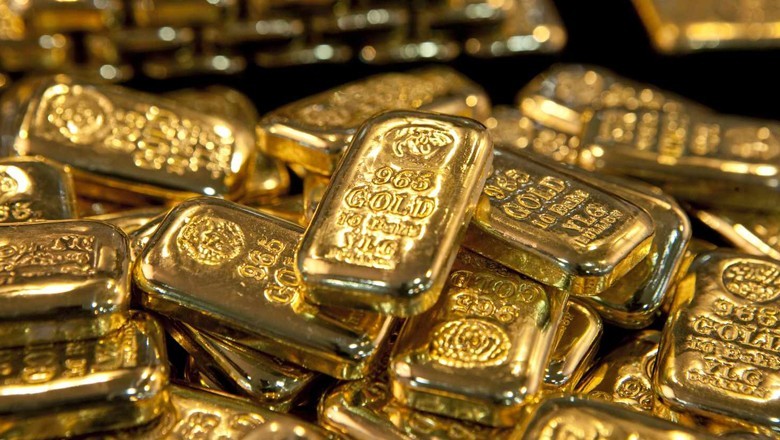 Per tola gold price reaches Rs306,000 in Pakistan