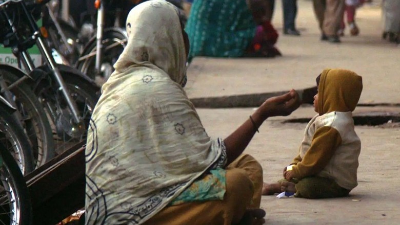 Pakistan to prosecute deportee beggars from Gulf States under ATC law