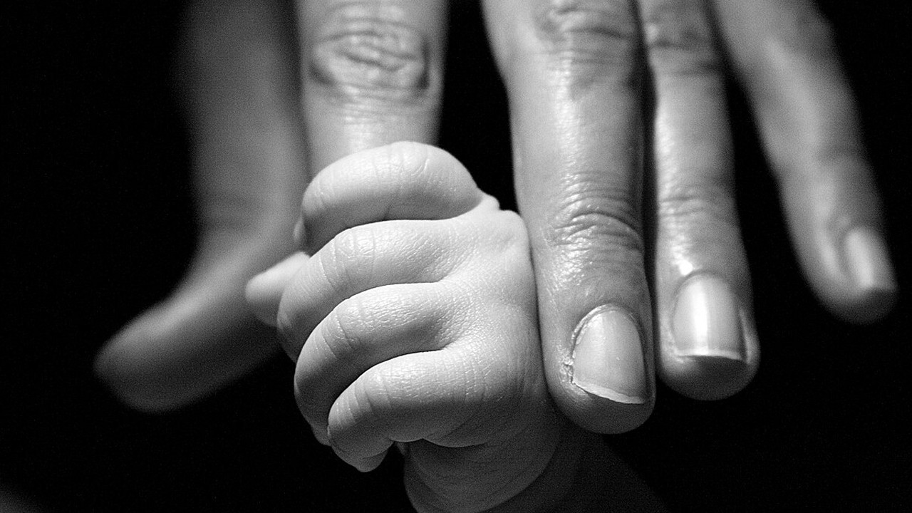 Lahore couple arrested for trying to sell 5-month-old baby for Rs600,000