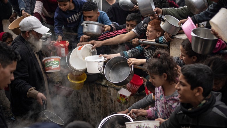 Israel allows only ‘basic quantity of food’ into Gaza after 10 weeks