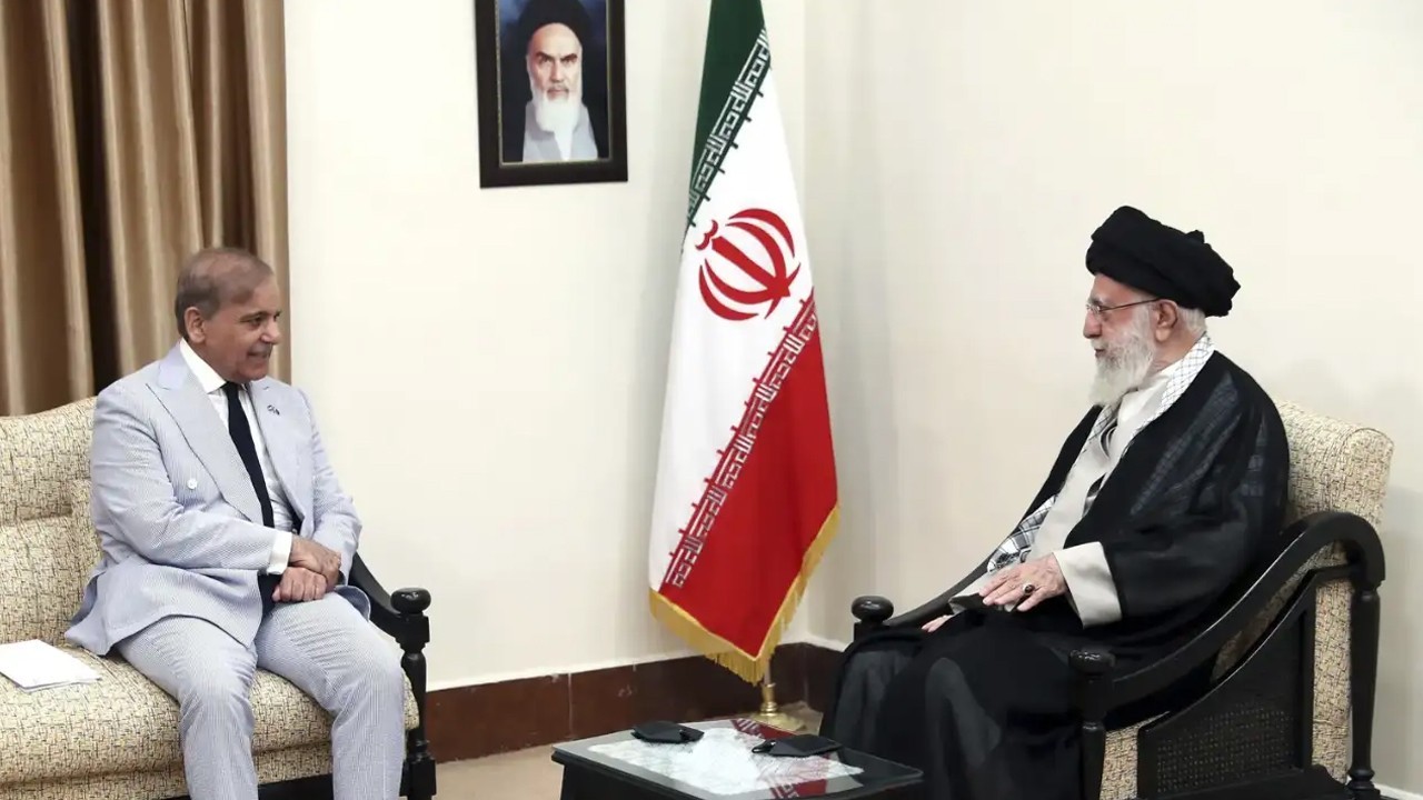 Pakistan never bowed to pressure to establish ties with Israel, says Khamenie