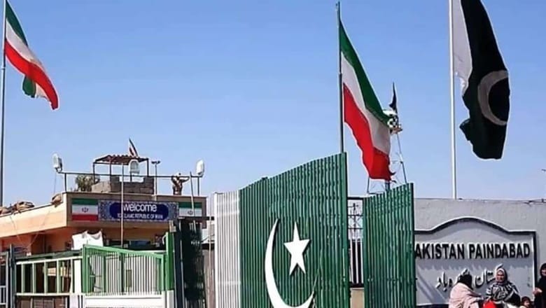 Pakistan, Iran to keep border open 24/7 for pilgrims during Muharram, Arbaeen