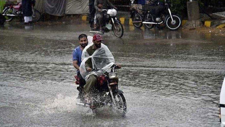 Monsoon system to bring moderate to heavy rains to Karachi from Friday
