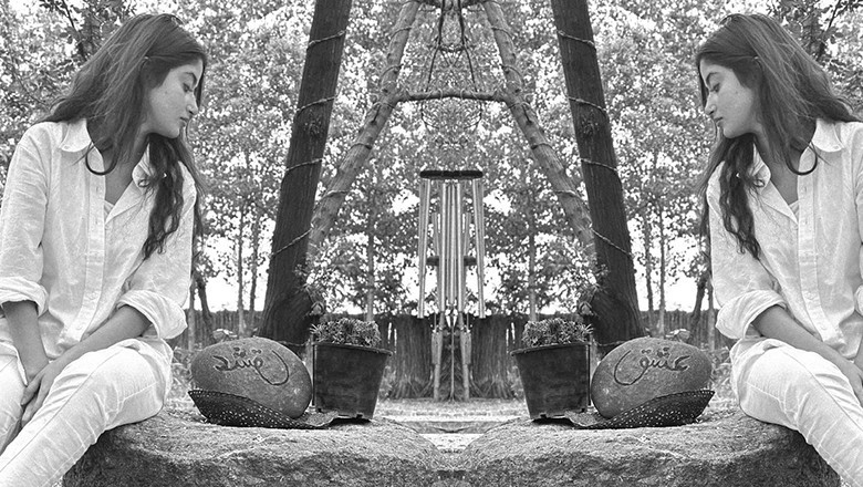 Sajal Aly pens emotional note to pay tribute to late mother