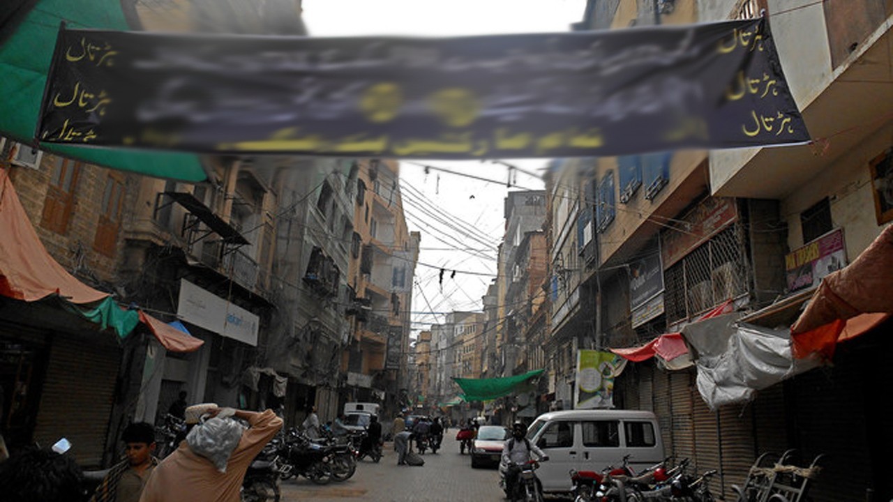 Karachi: Markets shut down as traders strike over govt's tax measures