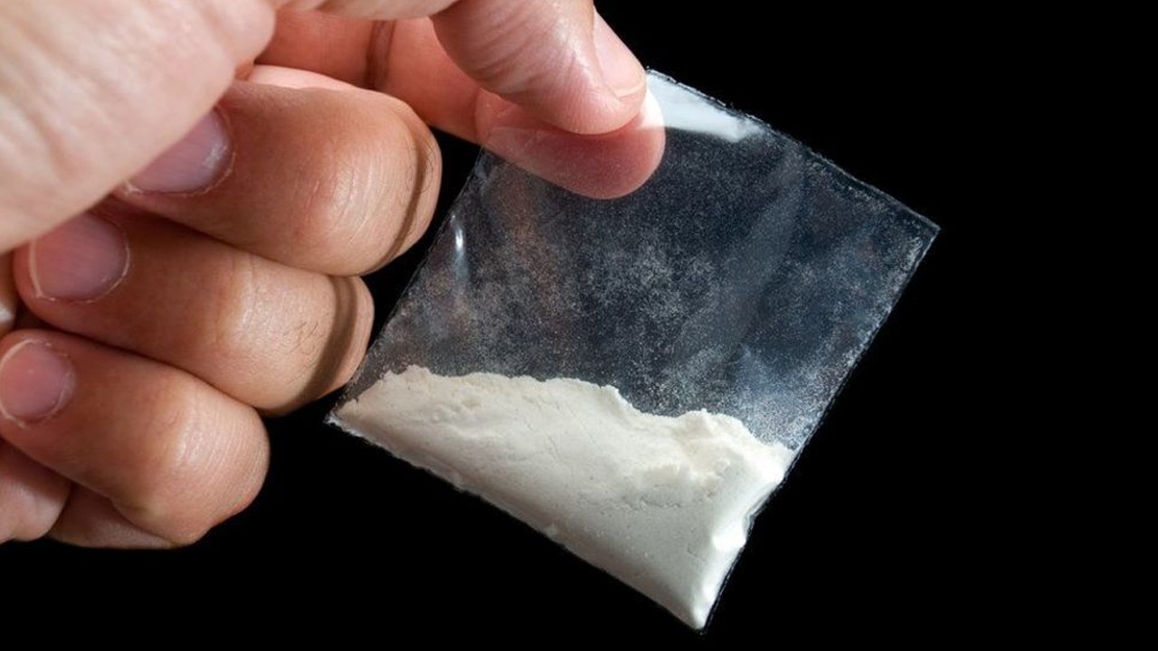 Man nabbed in Karachi for supplying drugs to students online