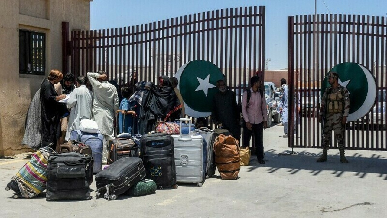 Coalition ally PPP opposes road travel ban on Arbaeen pilgrims