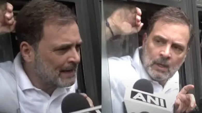 New Delhi: Rahul Gandhi, others arrested over protest against controversial electoral rolls