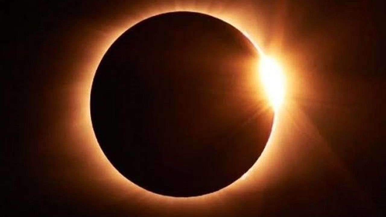 Pakistan to witness rare ‘Blood Moon’ during total lunar eclipse on Sept 7–8