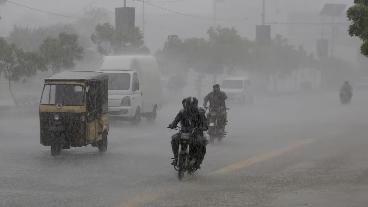 Parts of Karachi receive rain under new monsoon spell