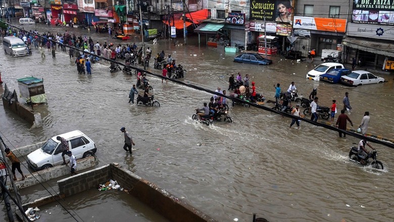 Karachi rain-related deaths rise to six, several still missing